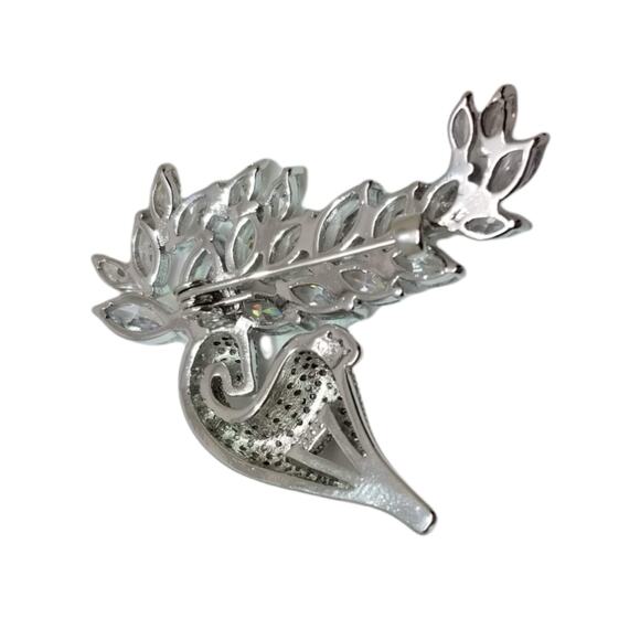 Luxury Rhodium Plated 925 8.90cttw Diamond Simulant Christmas Stag Brooch - Picture 3 of 4